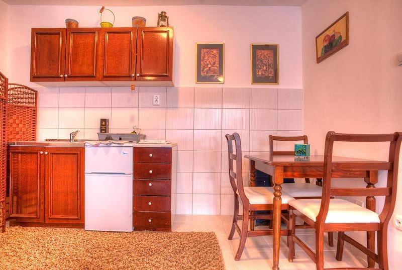 Seaside Apartments Petrovac Room photo